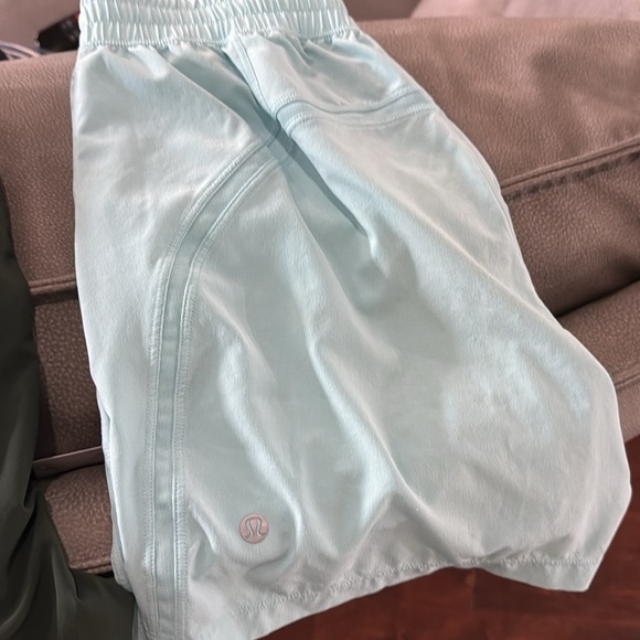 lululemon athletica Men's Aqua Athletic Shorts - Picture 1 of 4